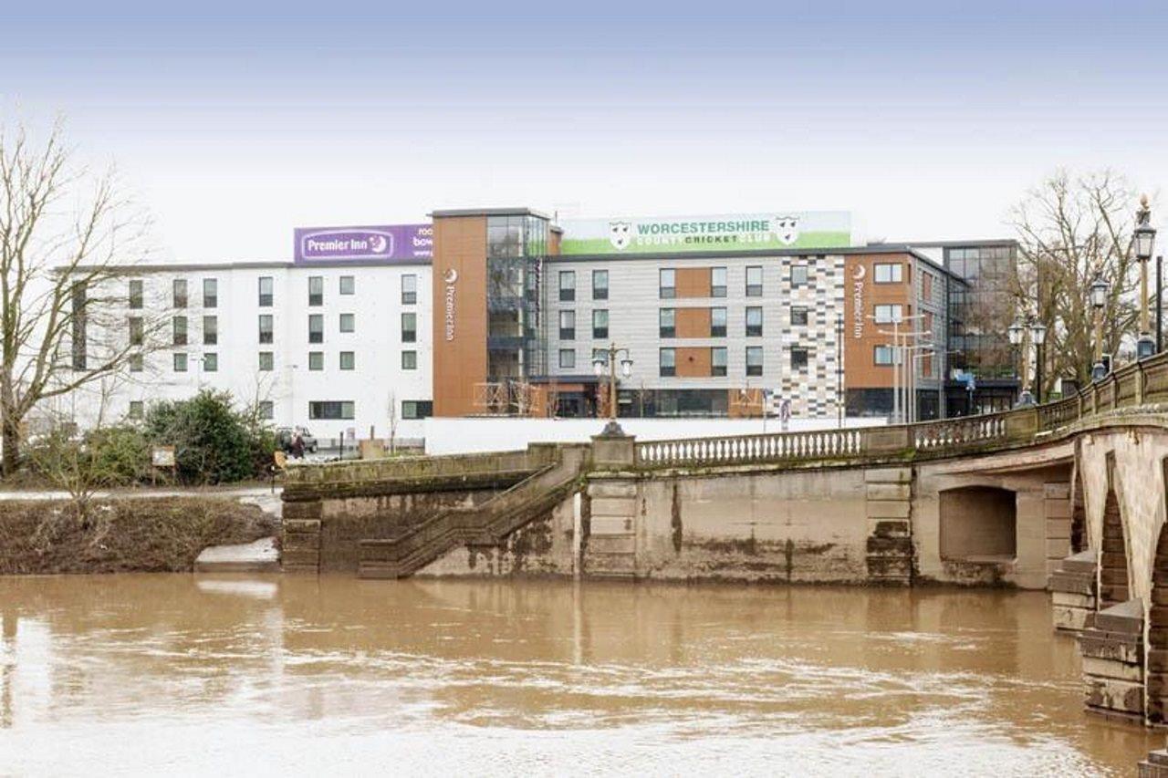 Premier Inn Worcester City Centre Экстерьер фото